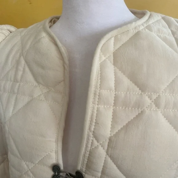 ASTR Ivory Quilted Cropped Blazer Jacket Women's XS - Picture 4 of 11